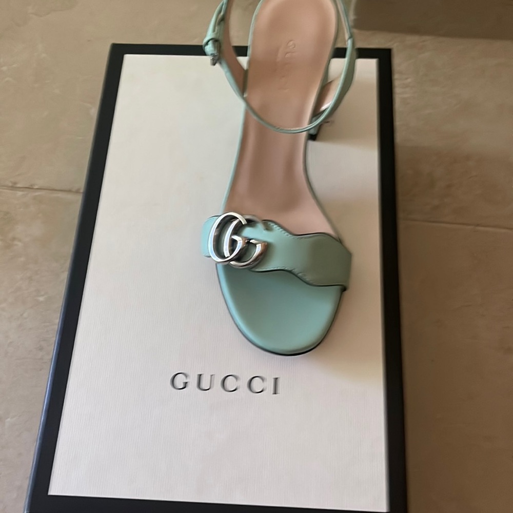 Gucci high heels size 35